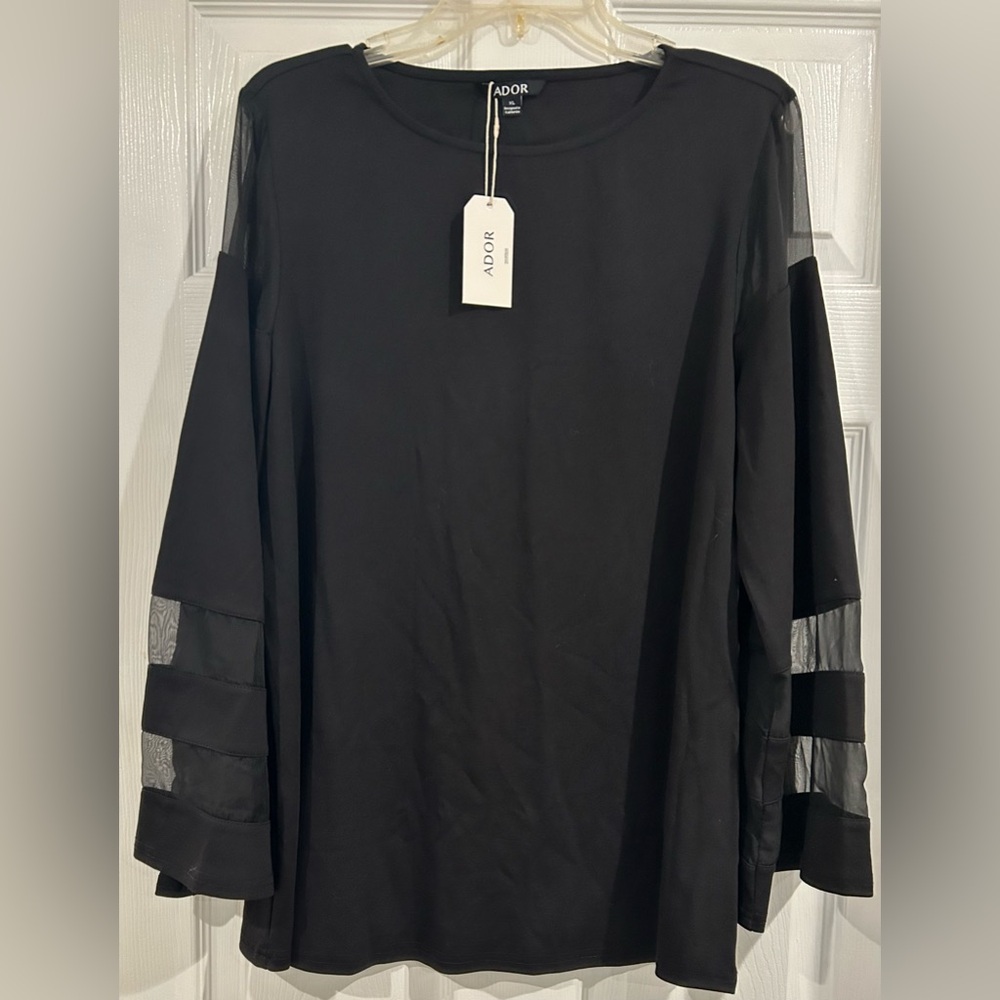 Woman’s tunic top , Size XL